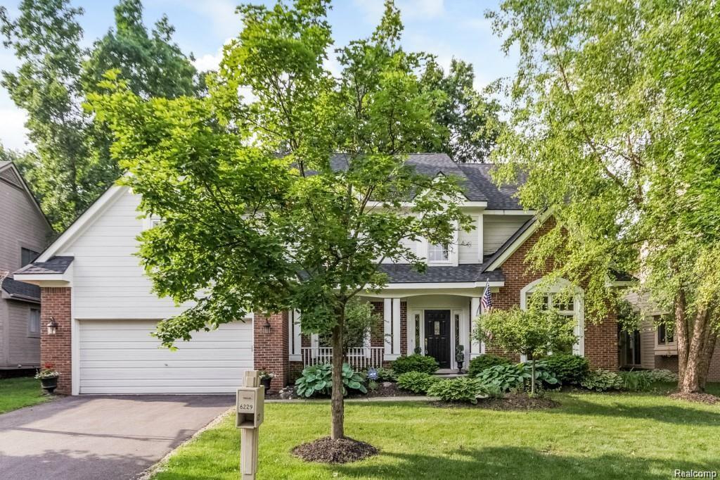 6229 Lynn Crt - Photo 1