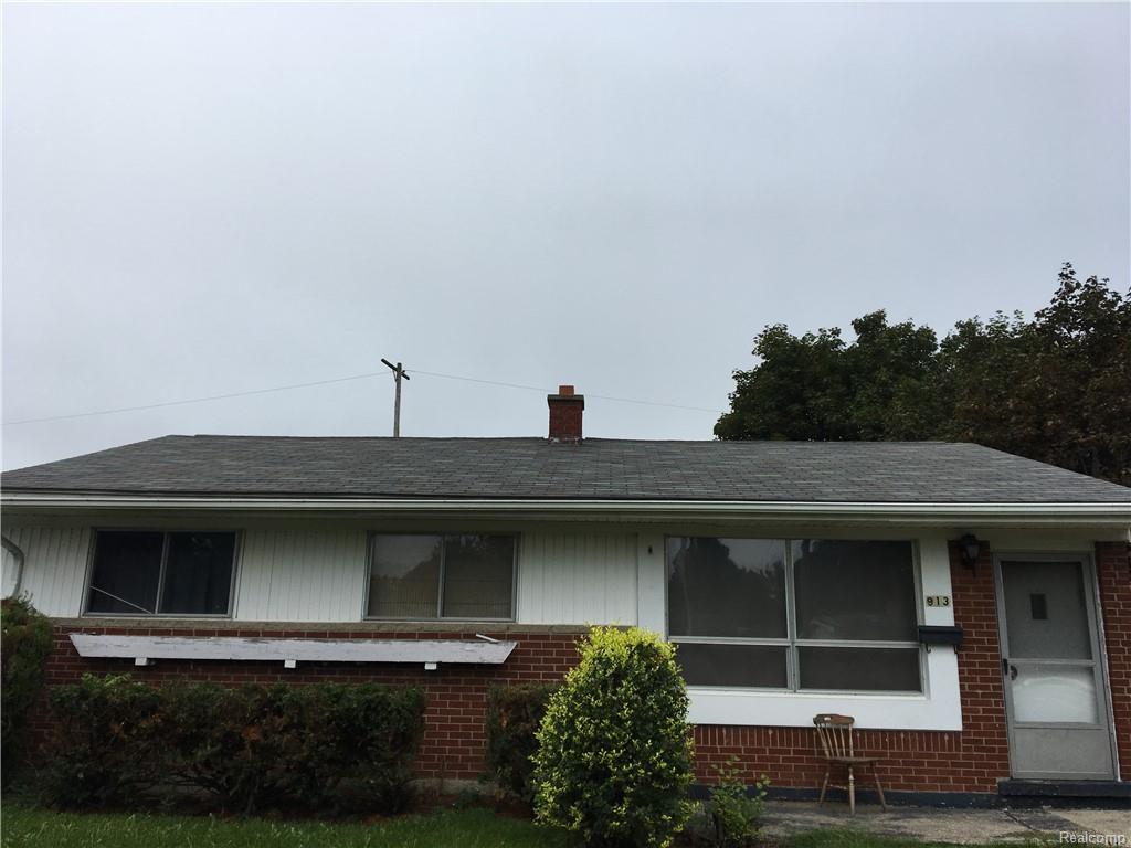 913 Mckeighan Ave - Photo 1