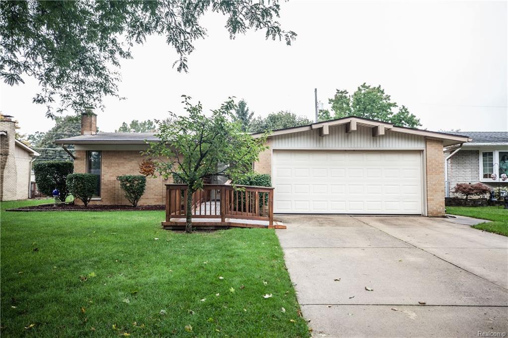 8951 Deborah Crt - Photo 1