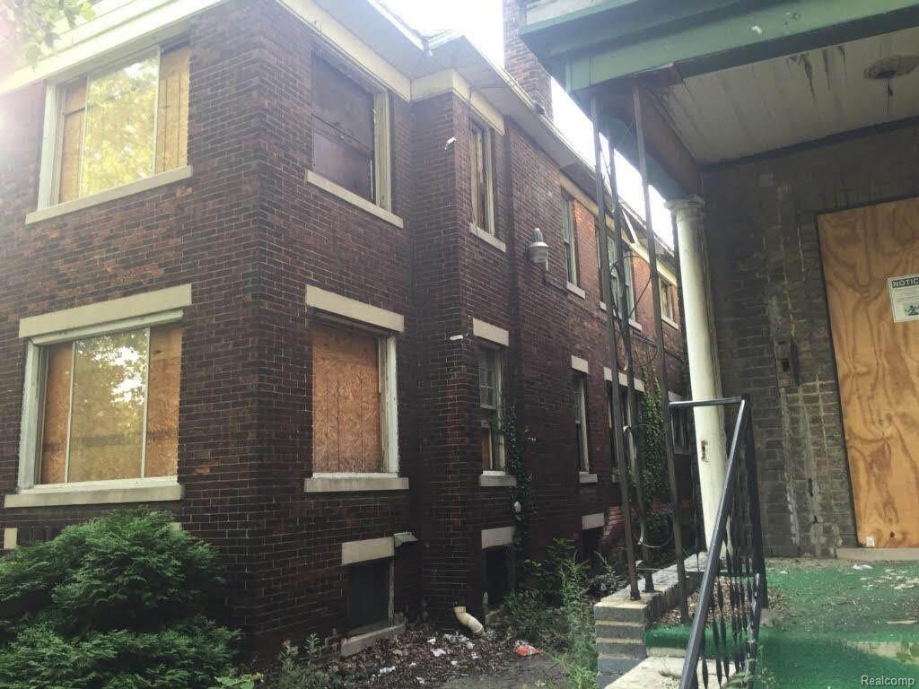 2268 Clairmount St - Photo 1