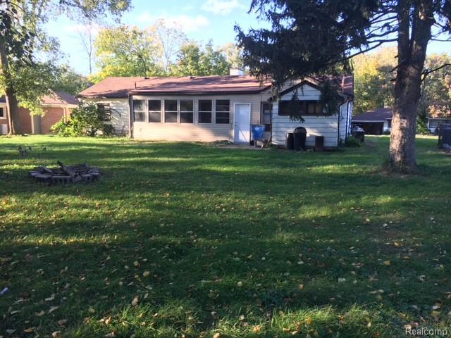 6854 Parkway Cir - Photo 1