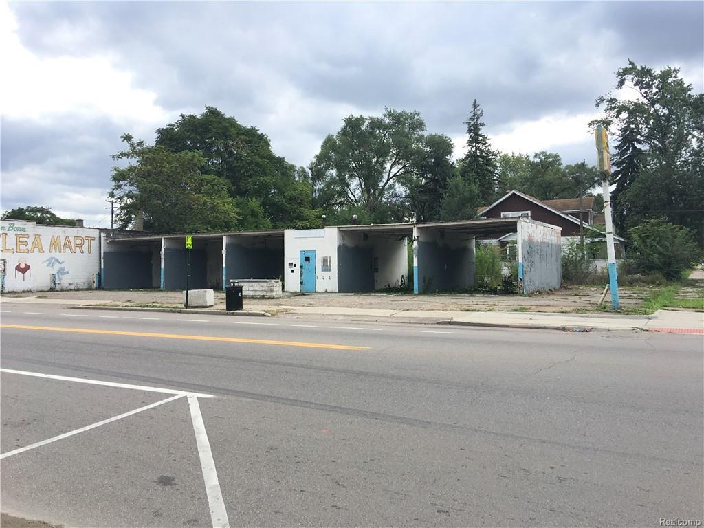 1750 7 MILE RD - Photo 1