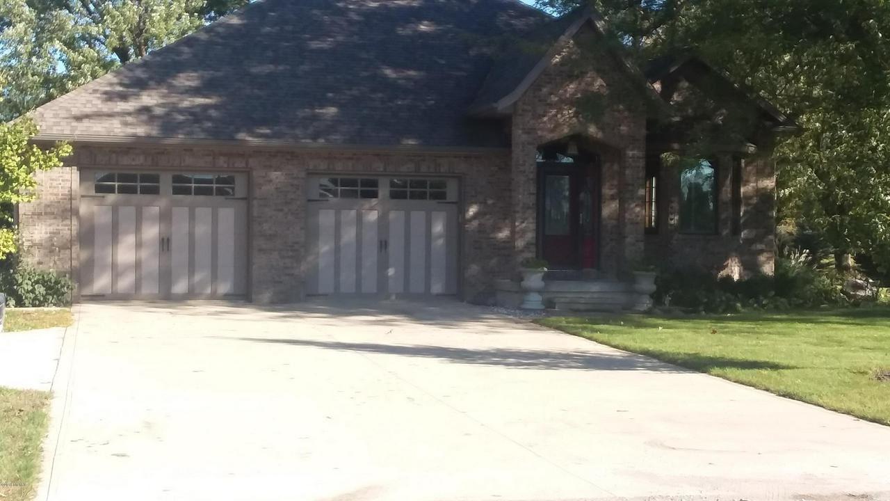 900 Chicago Rd - Photo 1