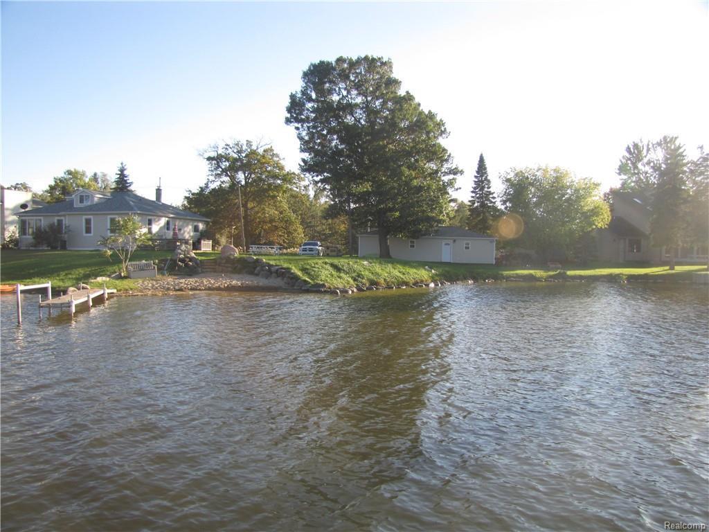 9140 Pontiac Lake Rd - Photo 1