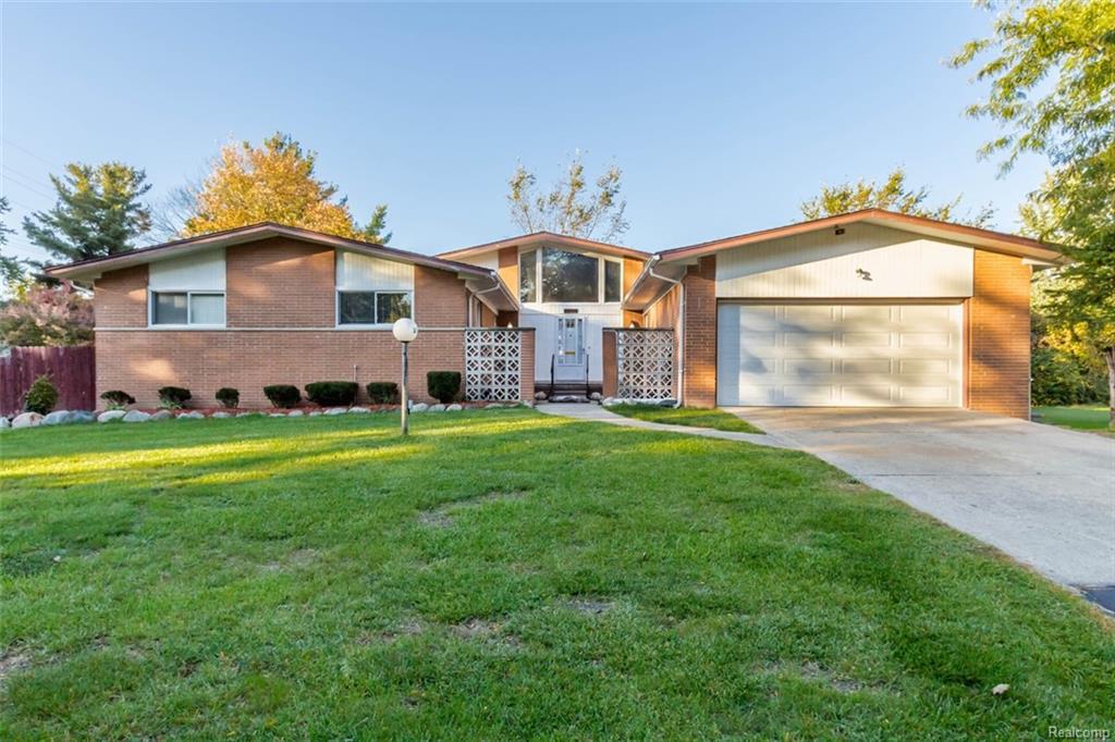 19428 Birchridge St - Photo 1
