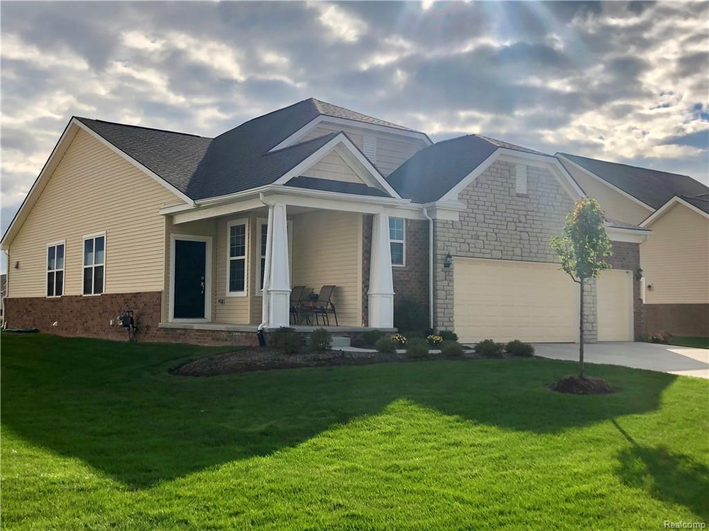 27140 Manistee Ln - Photo 1