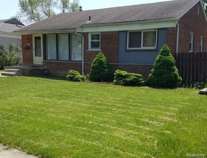 28981 Birchwood St - Photo 1