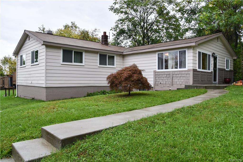 178 Alberta St - Photo 1