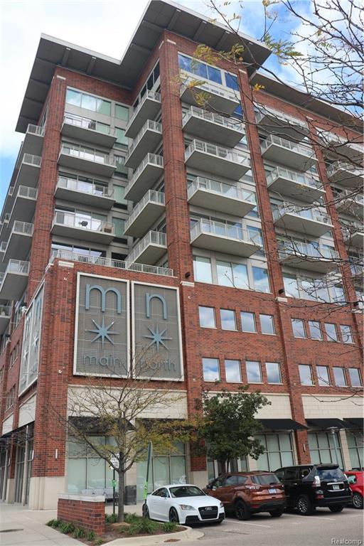 350 Main St - Photo 1