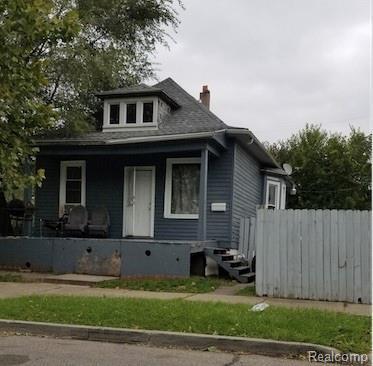 10010 Woodside St - Photo 1