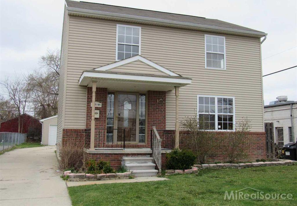 22191 Ridgedale St - Photo 1