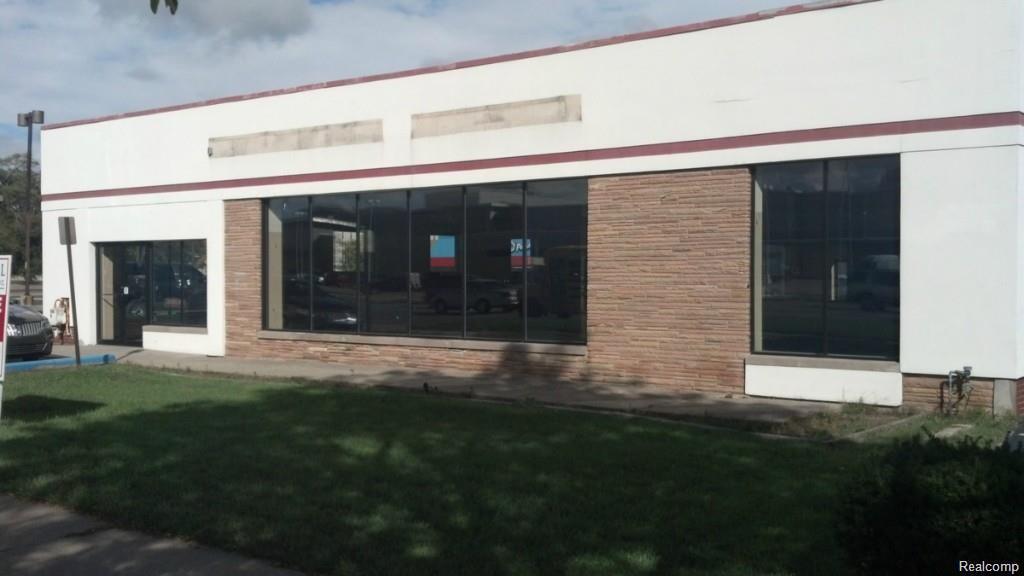 19276 Middlebelt Rd - Photo 1