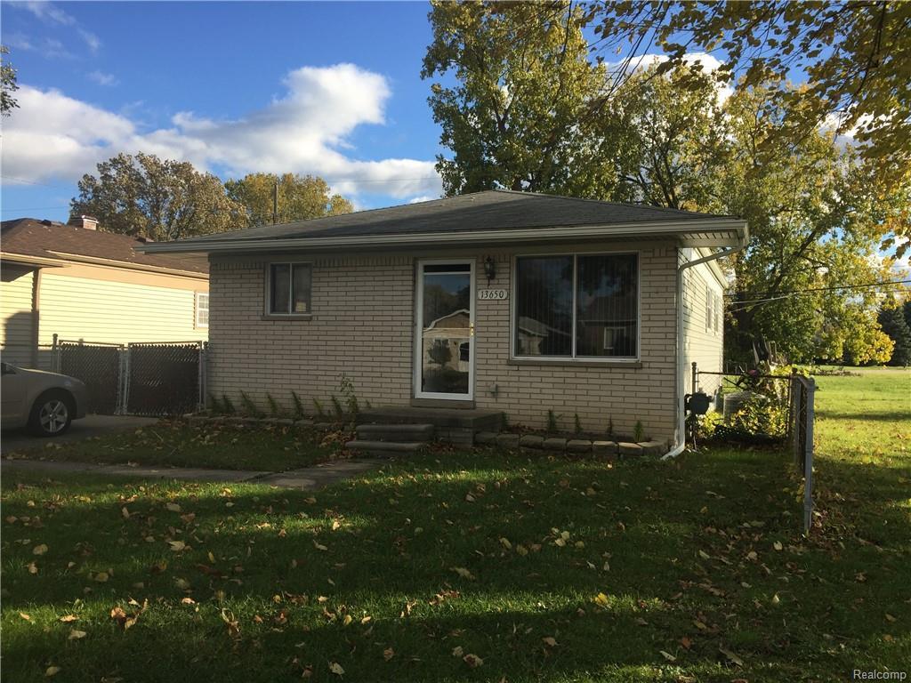 13650 Hovey Ave - Photo 1