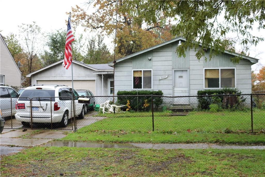 19833 Lyndon St - Photo 1