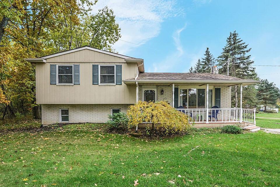 6155 Lobdell Rd - Photo 1
