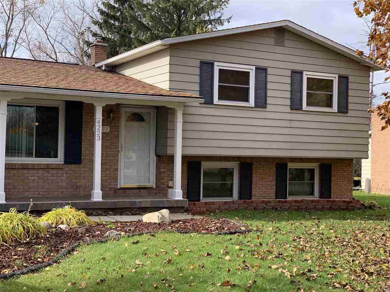 4223 Marianne - Photo 1