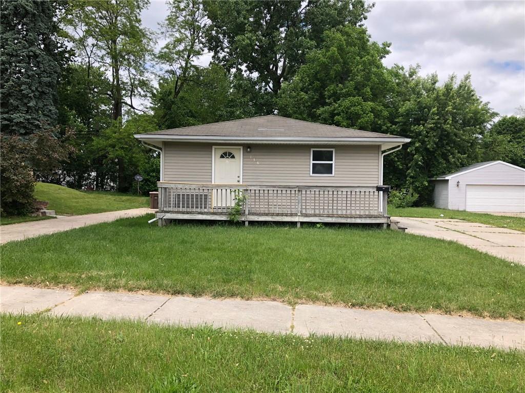 136 Yale Ave - Photo 1