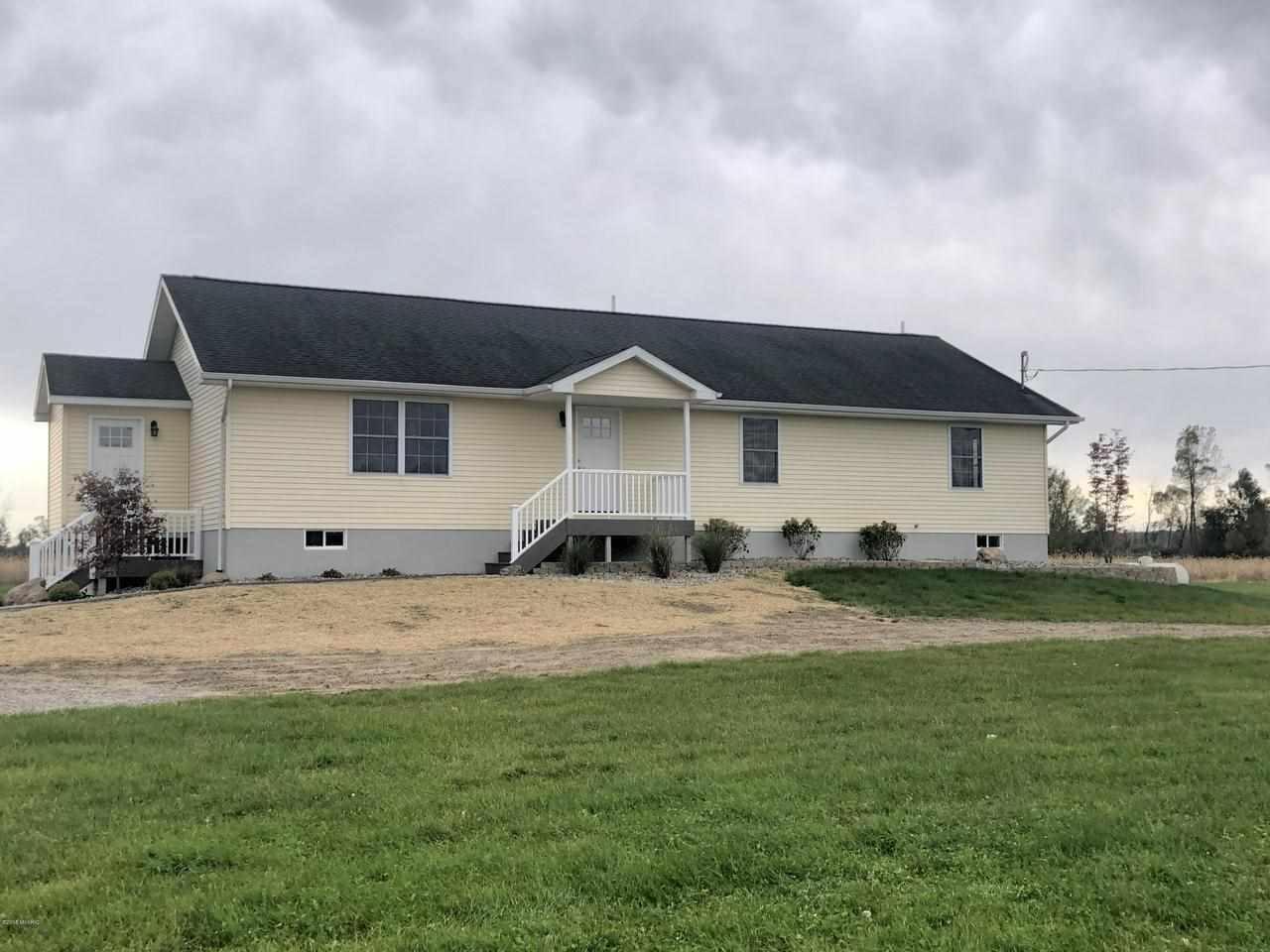 435 Grass Lake Rd - Photo 1