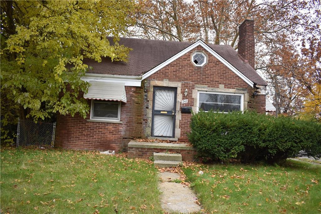 247 Brentwood St - Photo 1