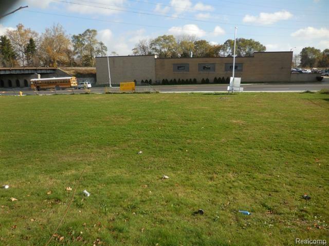 6063 Schaefer Rd - Photo 1