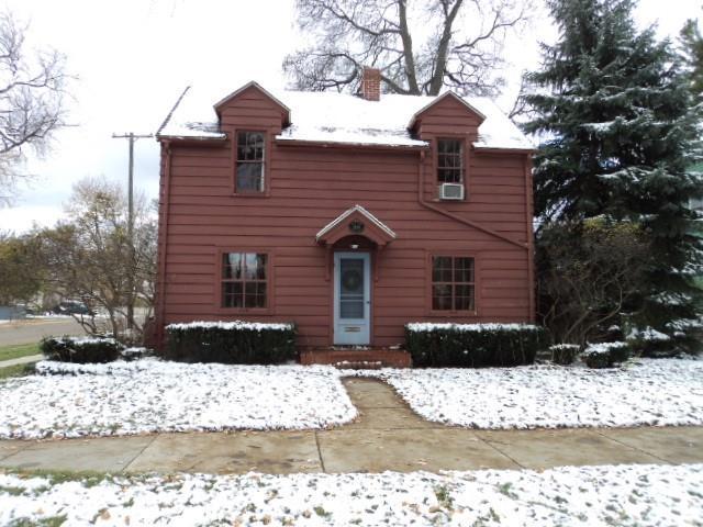902 Court St - Photo 1