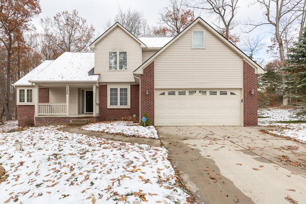 1260 Viefield Dr - Photo 1