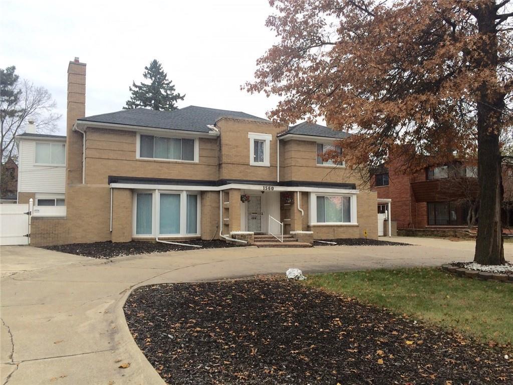 1560 Lincolnshire Dr - Photo 1
