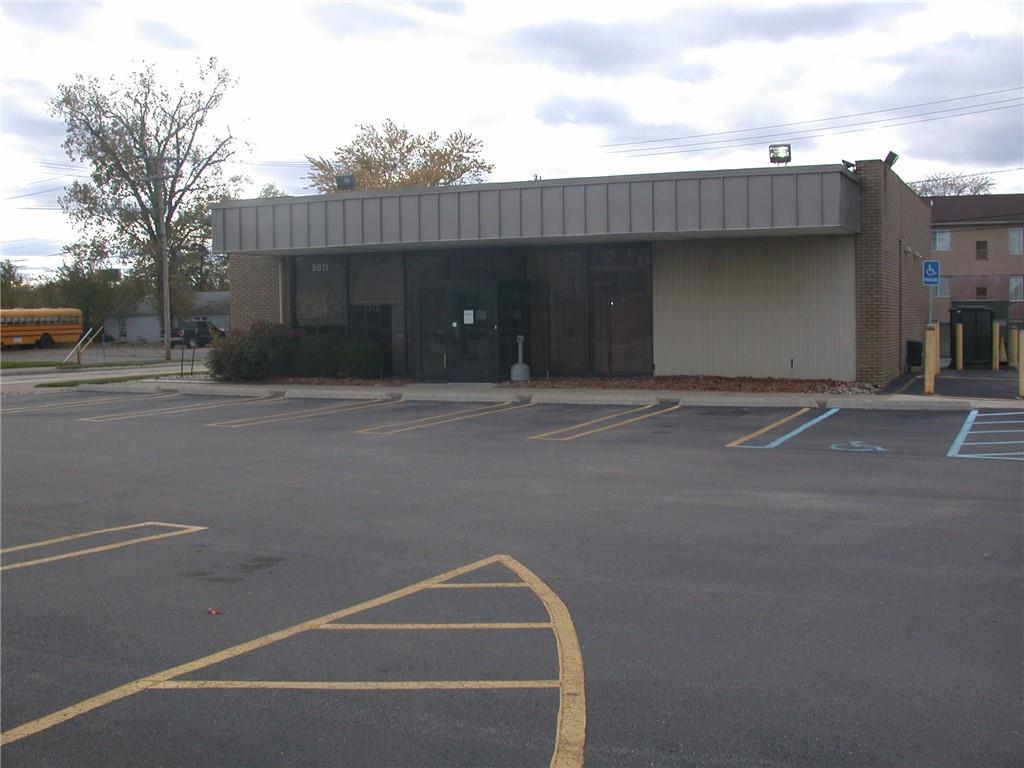 5811 Middlebelt Rd - Photo 1