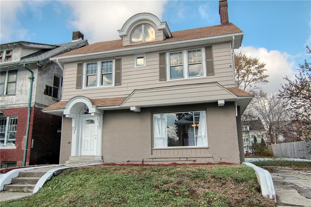 1426 Atkinson - Photo 1