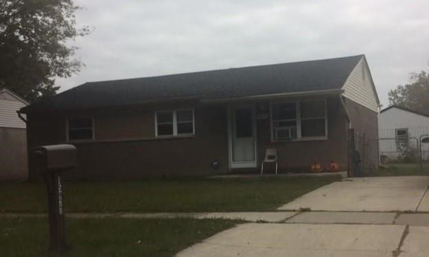 15977 Wellington St - Photo 1