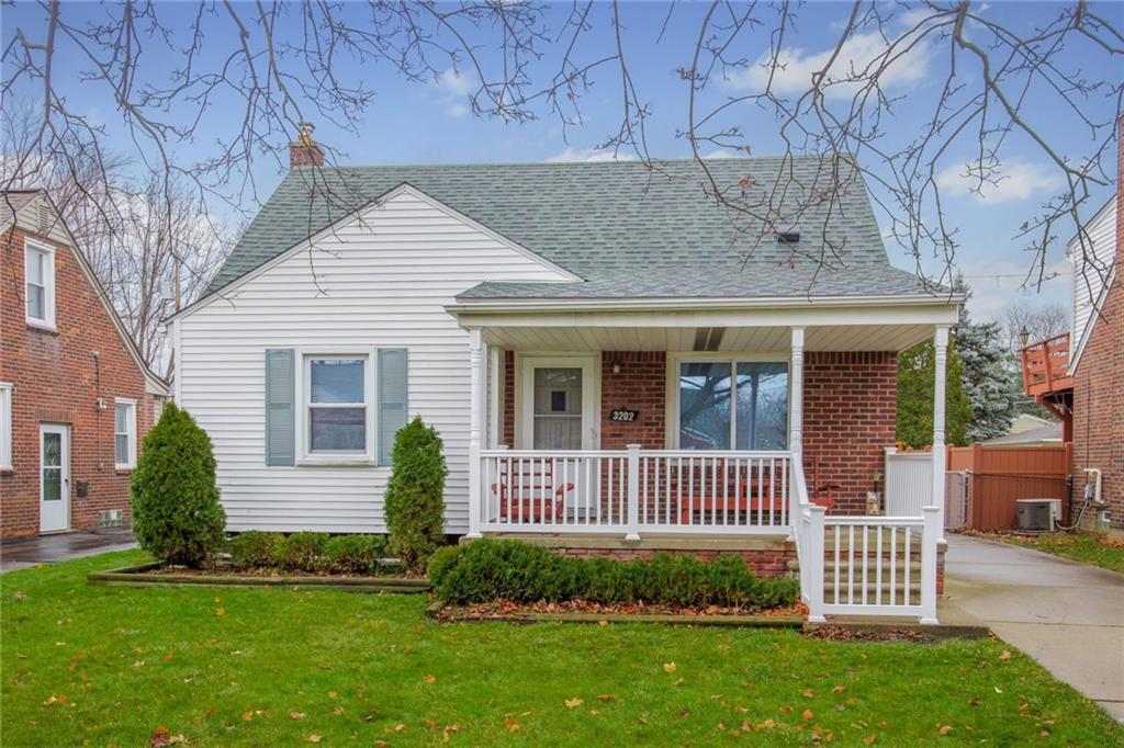 3202 Blair Ave - Photo 1