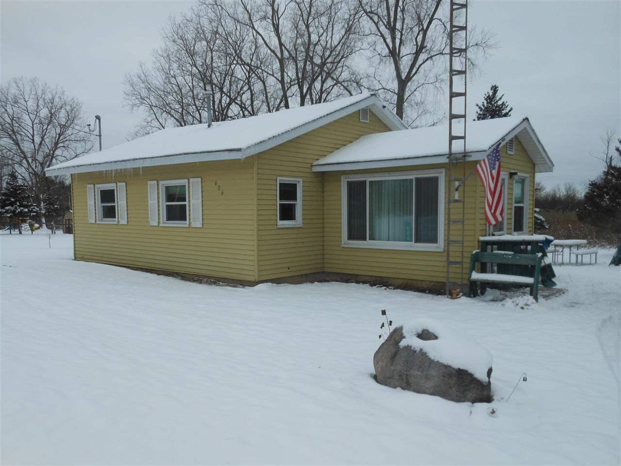 606 Main - Photo 1