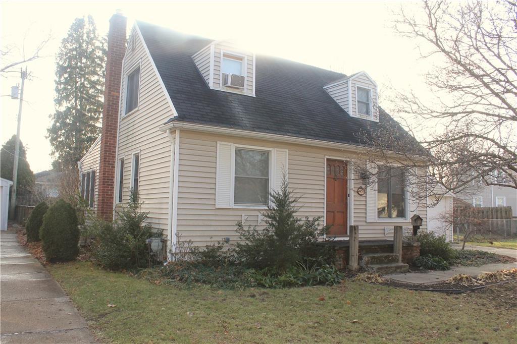 1433 Royal Ave - Photo 1