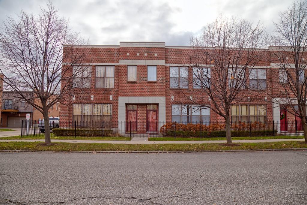 55 Pallister St - Photo 1