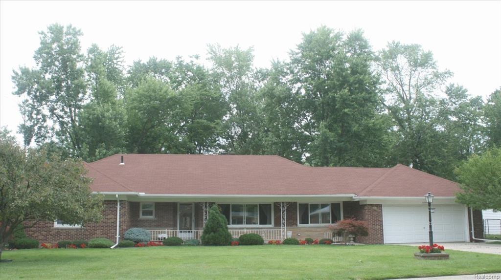 20475 Woodland St. - Photo 1