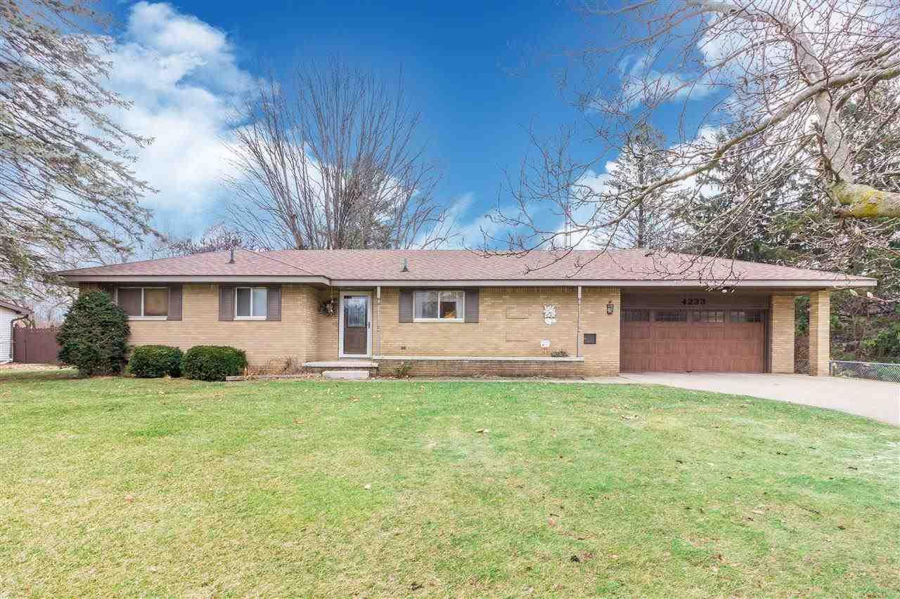 4233 Gregor - Photo 1