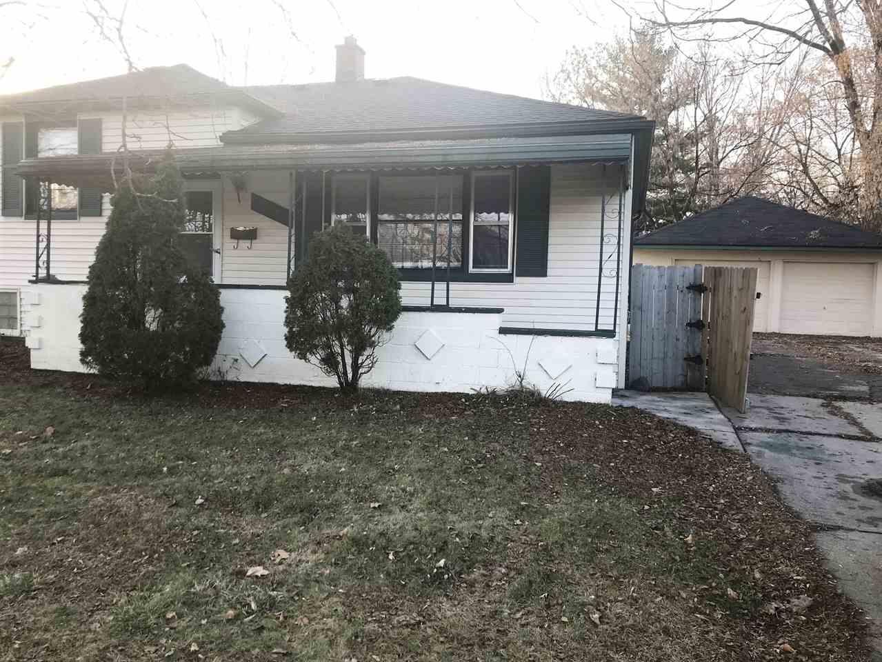 17351 Beech Daly Rd - Photo 1
