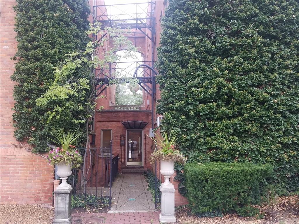 327 Southfield Rd - Photo 1