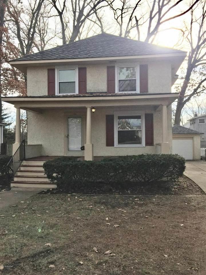 704 Erie St - Photo 1