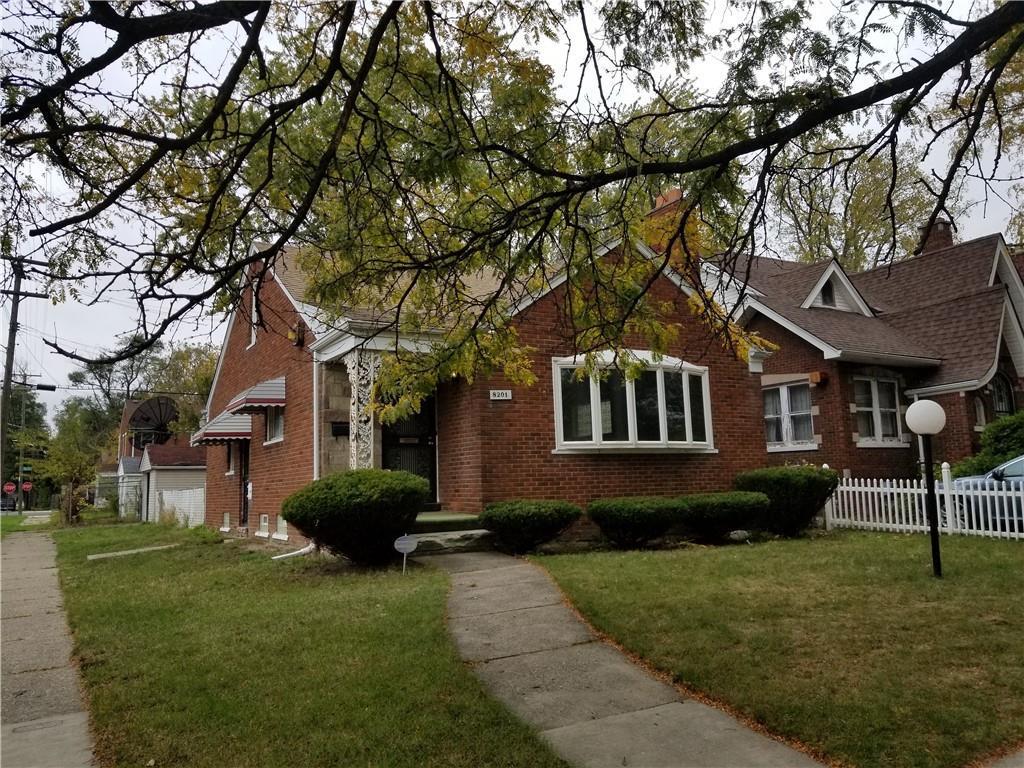 8201 Pinehurst St - Photo 1