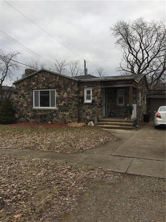 2416 11TH ST N - Photo 1