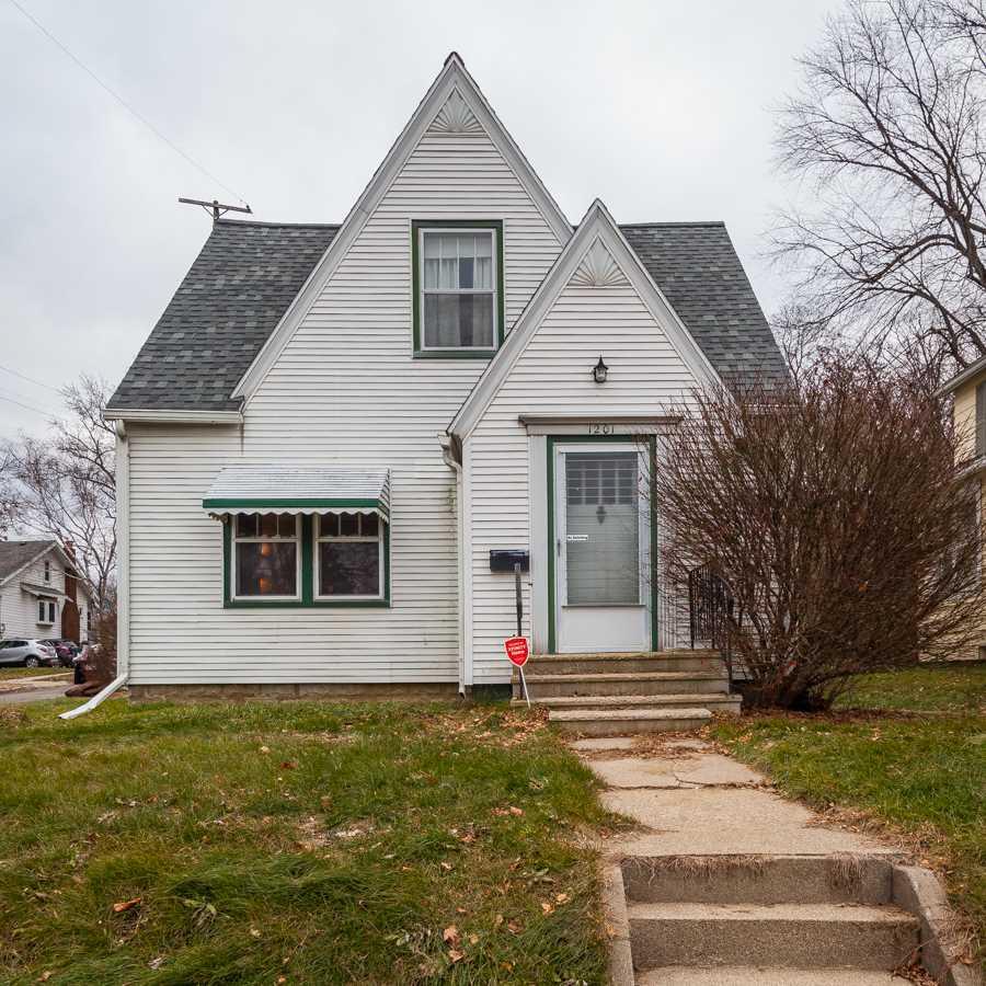 1201 West Ave - Photo 1