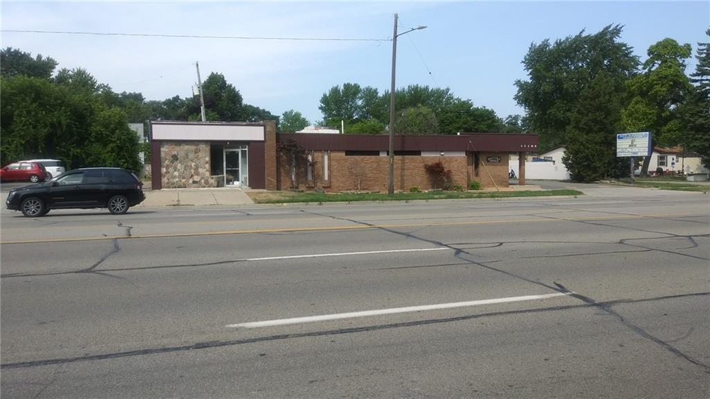 12100 Dix Toledo - Photo 1