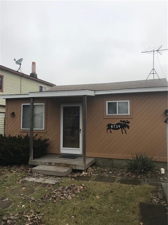 8739 Lagoon Dr - Photo 1