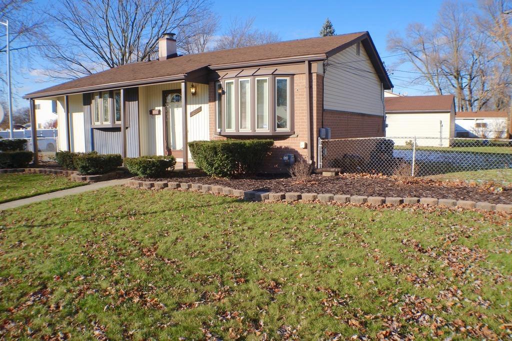 30714 Hiveley St - Photo 1