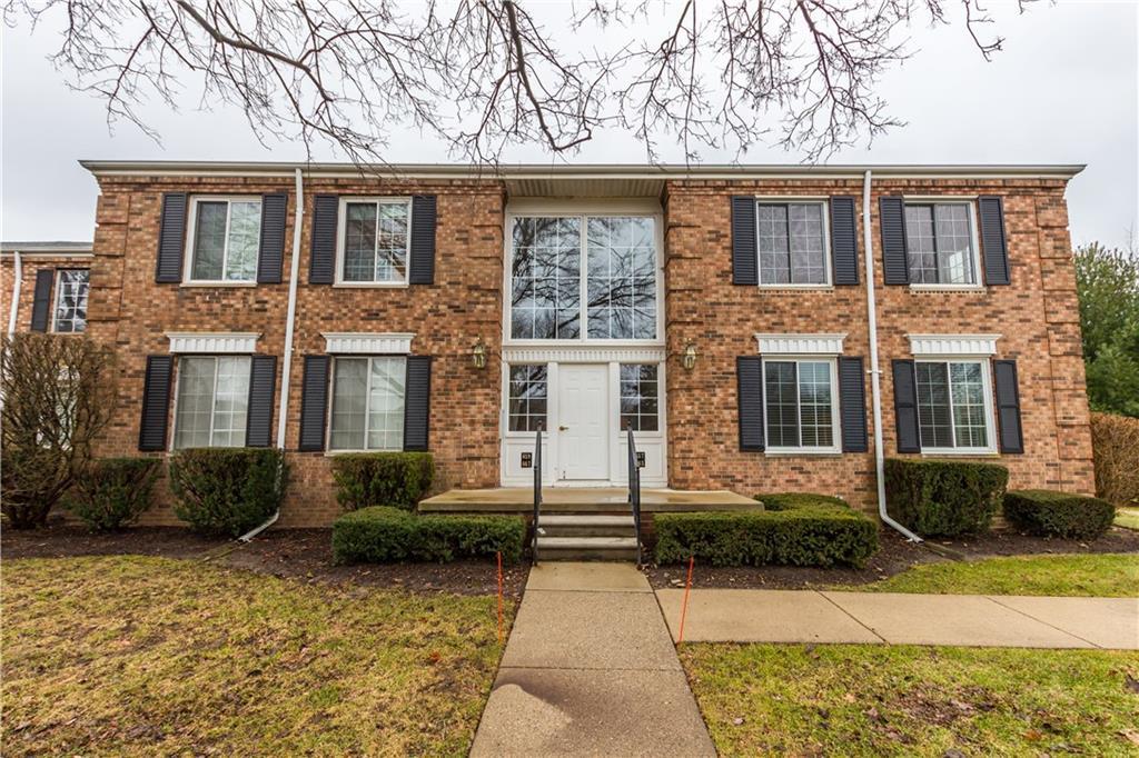 665 Fox Hills Dr - Photo 1