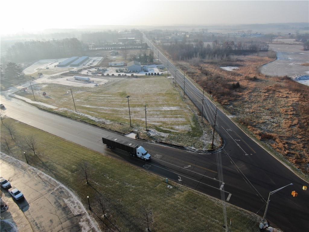 Grand River Avenue - Photo 1