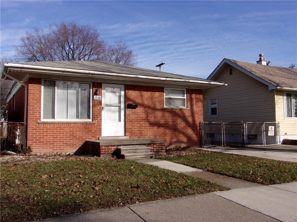 1538 College Ave - Photo 1
