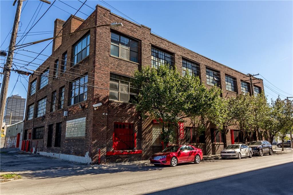 2000 Brooklyn St - Photo 1