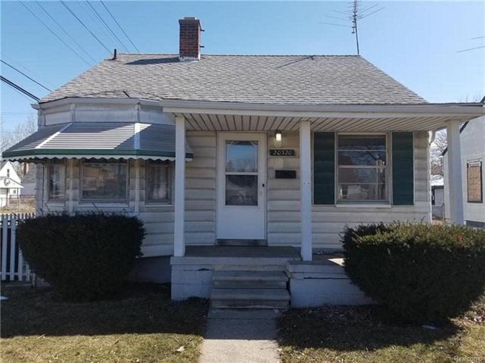 20320 Dresden St - Photo 1